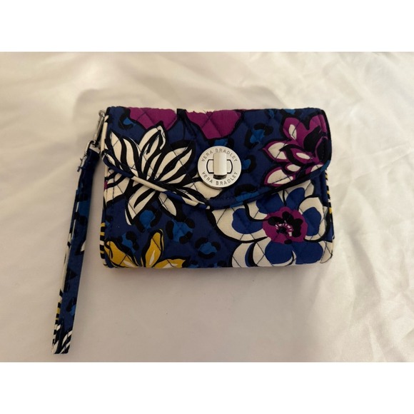 Vera Bradley Your Turn Smartphone Wristlet Wallet AFRICAN‎ VIOLET - Picture 1 of 5